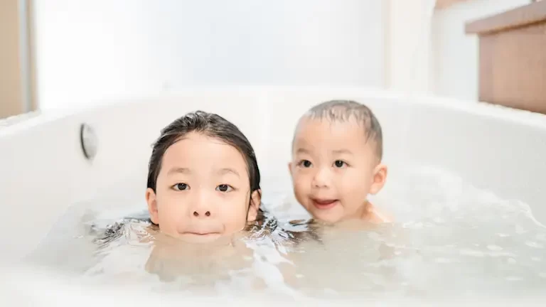 赤ちゃんとのお風呂！子供2人をワンオペで入浴させる手順をご紹介_1