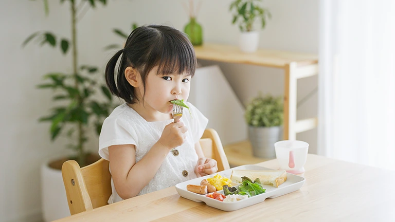 子供が野菜を嫌いになるのはなぜ？