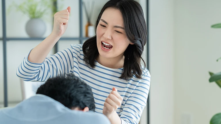 夫の裏切りと決断の瞬間