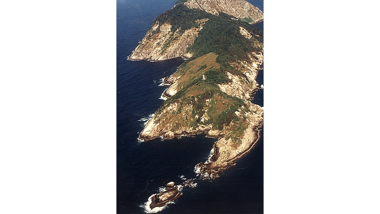 ケイマーダ・グランデ島 – 世界一危険な蛇の島