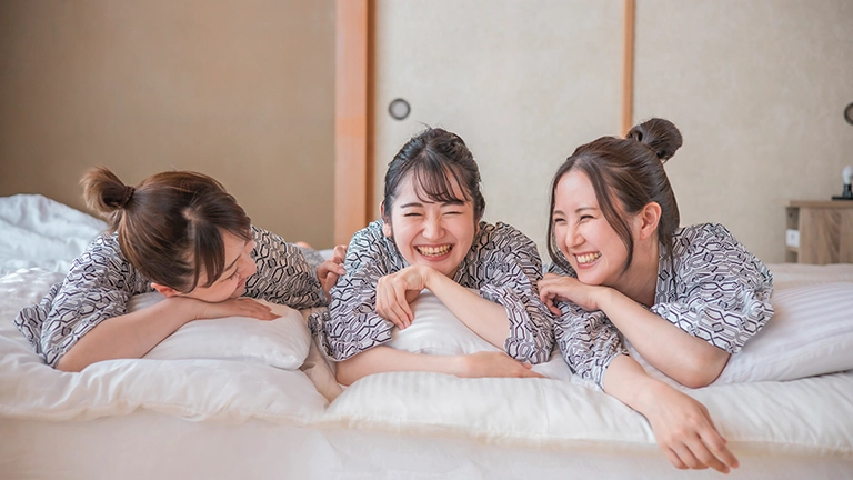 消える「1泊2食付き」プラン、現場では何が起きているのか？