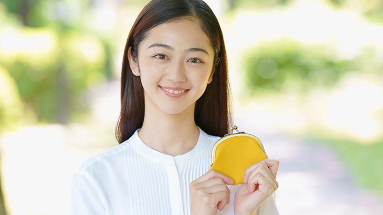 若者が高級ブランド財布から離れた本当の理由
