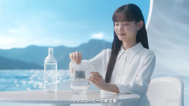 新野尾七奈「UCC Cold Brew「水淹れアイスコーヒー」」