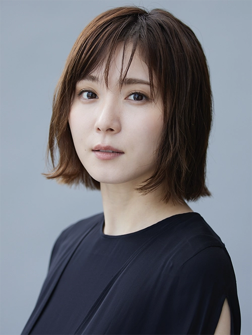 松岡茉優