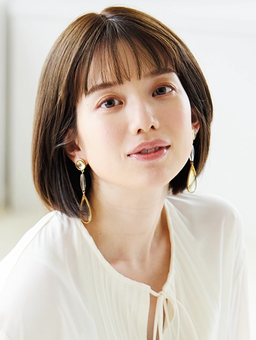 弘中綾香