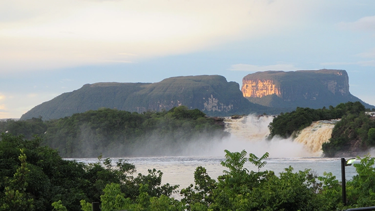 テーブルマウンテン