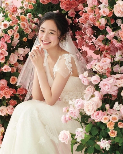 堀田真由 ゼクシィ
