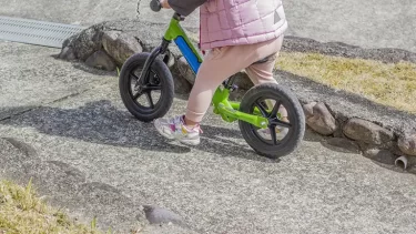 今しか乗れない【ミニバイク】公園遊びで体力アップ＆自転車練習のコツ！子供用ミニバイク11選