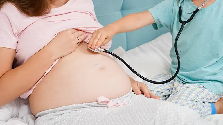 妊娠中のつらいむくみの原因は？効果絶大すぐにできる3つの解消法
