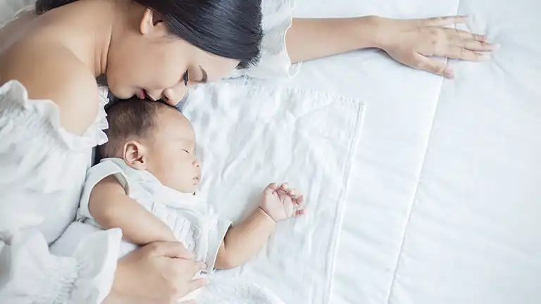 子育て中の先輩ママ絶賛♡新生児から使える”ユニクロのベビー服”が赤ちゃんに優しく機能的