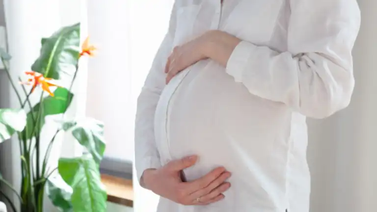 つわり、切迫流産…妊娠中に休職したら傷病手当がもらえるってホント?
