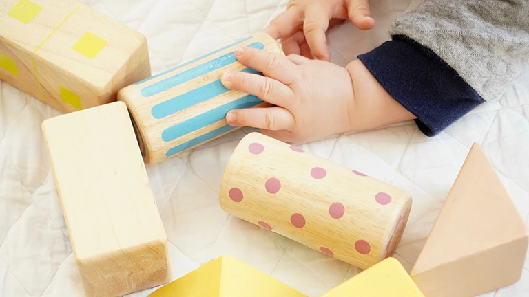 木製の知育おもちゃが赤ちゃんにおすすめの10の理由