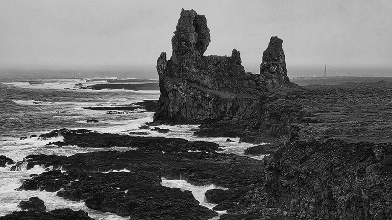 行ったら終わり…？知るとゾッとする絶対に近づいてはいけない孤立する島