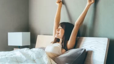 美肌の秘訣は化粧品だけじゃない！睡眠美容の真実とは