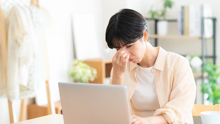 10秒耐えられなければ要注意！ドライアイとからだの乾きの意外な関係