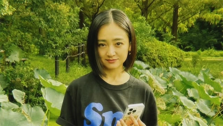 安達祐実、奇跡ですか？44歳には見えない透明感溢れるナチュラルコーデを投稿「可愛さ爆発やわ」「相変わらずの美少女っぷり」「この人の可愛さ、異常過ぎる」反響の声続々