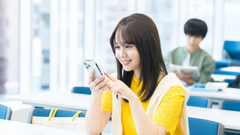 毎日触ってるのに…なぜ「スマホ」は夢に出てこない？脳の秘密が深かった…