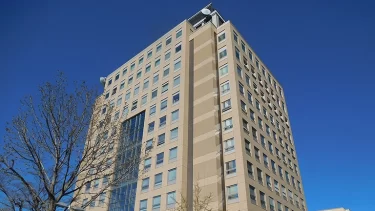 栃木県内の高校トイレで殴る蹴る…拡散された暴行動画にネット激怒「絶対許すなよこんなやつら」「周りの奴らも全員クズ」「イジメじゃ無いよ傷害だよ」SNS大炎上、警察が捜査中