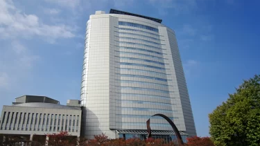 小学校7時開門に批判殺到…共働き支援のはずが先生負担増の声「