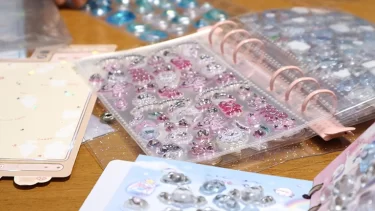 シール交換ブームで親が抱えるモヤモヤ…子どもの遊びに口出しすべき？