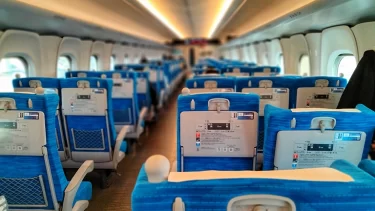 新幹線で3時間立ちっぱなし…不満はアリ？自由席めぐり大論争