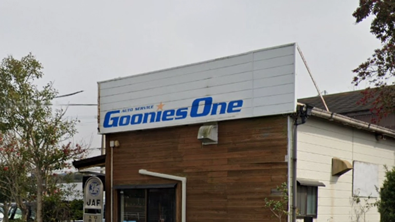 人気中古車店が突然閉鎖…納車されず名義変更も発覚、被害1億円超にSNS騒然