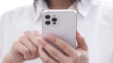 路上で撮影された揉ませる系動画にSNS騒然…書類送検に疑問の声も「被害者なき犯罪ってやつ？」「もっと取り締まるべき事件あるだろ」「捕まって当然の犯罪よな」
