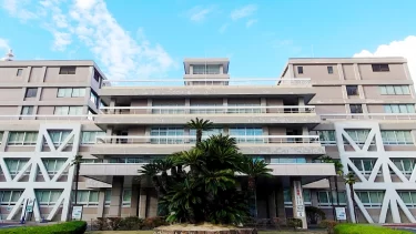 広島、女子児童34人にわいせつ行為をした元小学校教諭に懲役9年の判決…SNS激怒「たった9年？日本は性犯罪者の男に甘々やね」「化け物じゃないか！檻から出てきたらまたやるぞ」