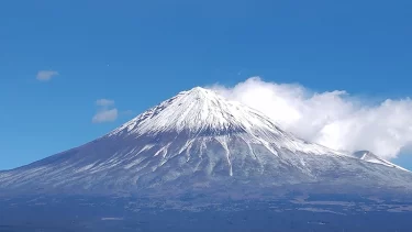 閉山中の富士山で遭難→ヘリ救助に料金徴収へ「5分8000円」案にネット騒然「もっと高くしてもいいんじゃないの？」「今まで無料だったほうがびっくりだわ」
