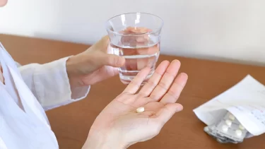 頭痛薬は月に何回まで？薬の使いすぎによる頭痛を防ぐために知っておきたいこと