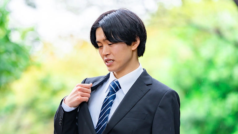 最近、枕やシャツのにおいが変わった？加齢臭が強くなりやすい生活習慣3選